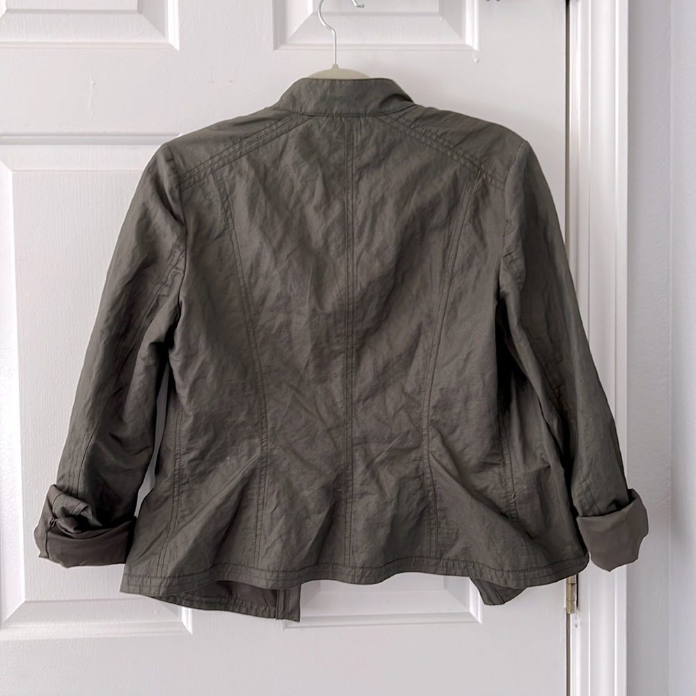 Green Tahari Jacket - Picture 2 of 4